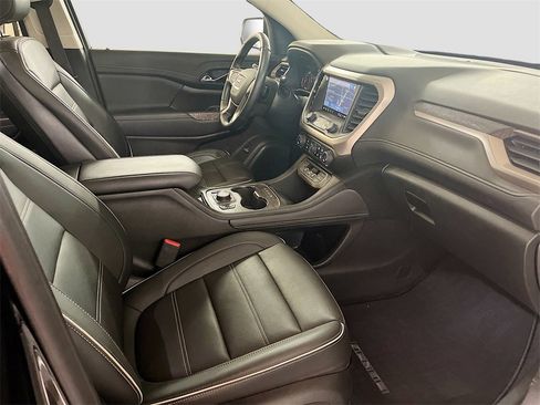 Used 2023 GMC Acadia Denali w/ Denali Technology Package image 30