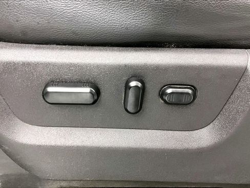 Used 2014 Ford F250 Lariat w/ Lariat Ultimate Package image 32