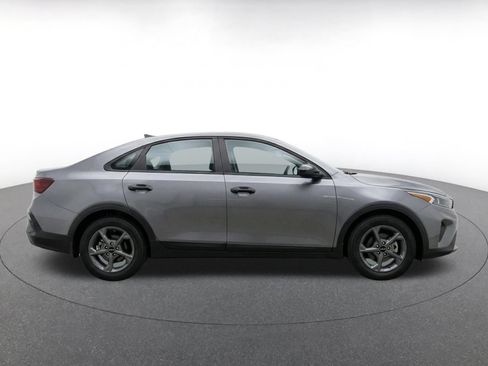 Used 2025 Kia K4 FWD image 10