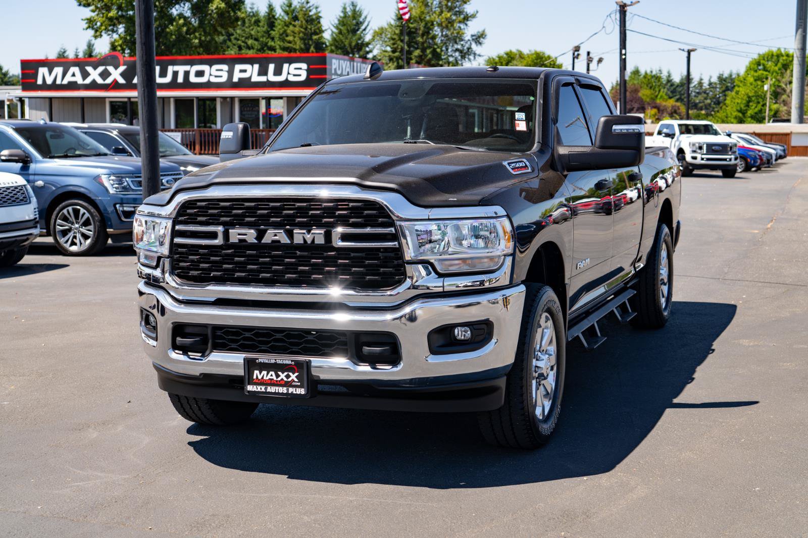 Used 2023 RAM 2500 Big Horn w/ Level 1 Equipment Group AWD/4WD image 4