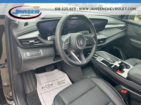 Used 2025 Buick Enclave Preferred FWD image 10
