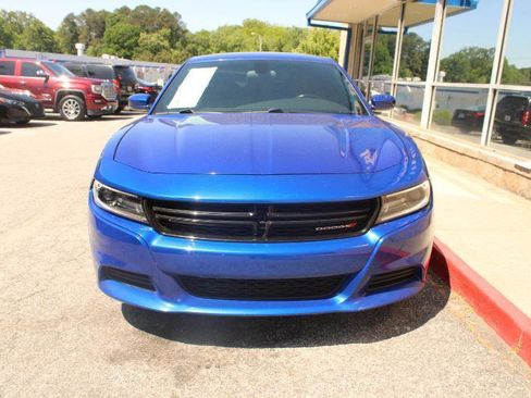 Used 2021 Dodge Charger SXT w/ Leather Interior Group RWD image 2