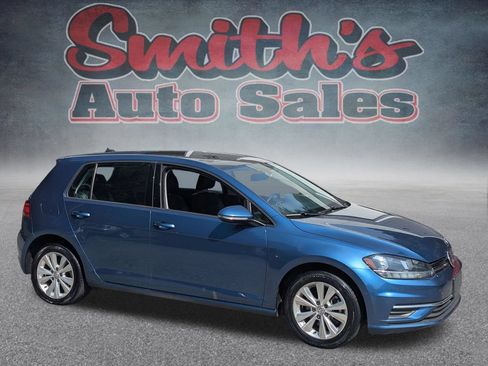 Used 2020 Volkswagen Golf 4-Door FWD image 1