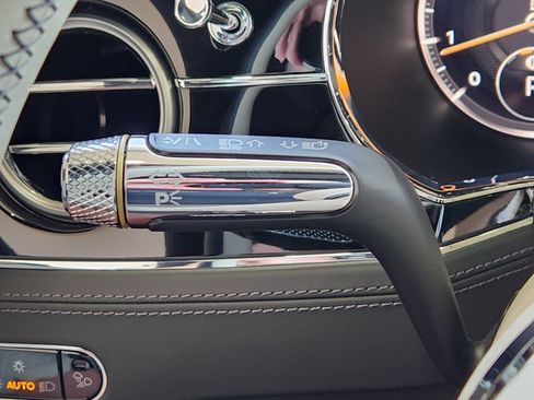 Used 2024 Bentley Continental GT image 34