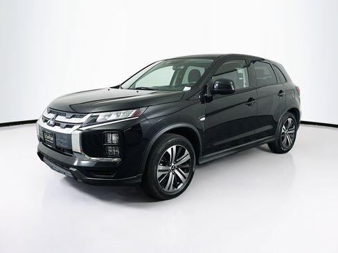 Used 2025 Mitsubishi Outlander Sport ES AWD/4WD image 3