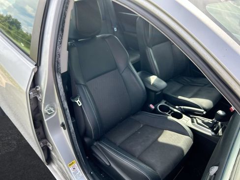 Used 2015 Toyota Corolla S FWD image 29