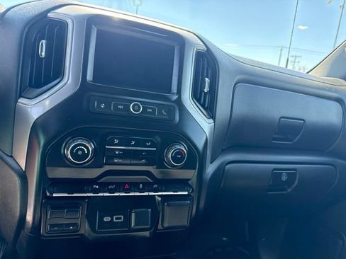 Used 2021 Chevrolet Silverado 2500 W/T w/ WT Convenience Package AWD/4WD image 19