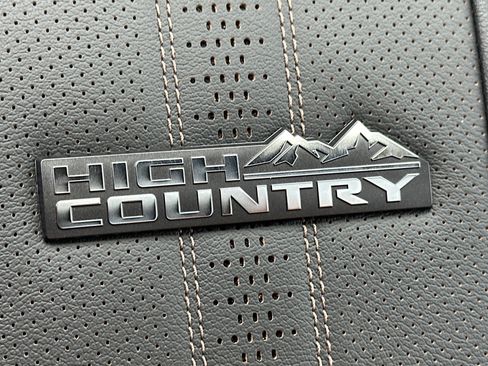 New 2026 Chevrolet Silverado 2500 High Country w/ Midnight Edition AWD/4WD image 24