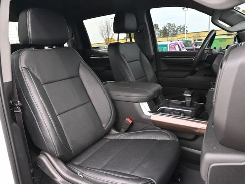 Used 2024 Chevrolet Silverado 1500 RST image 18