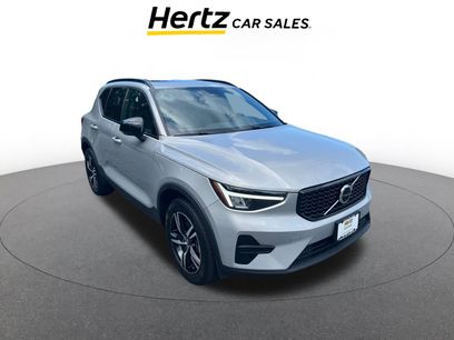 Used 2024 Volvo XC40 B5 Core