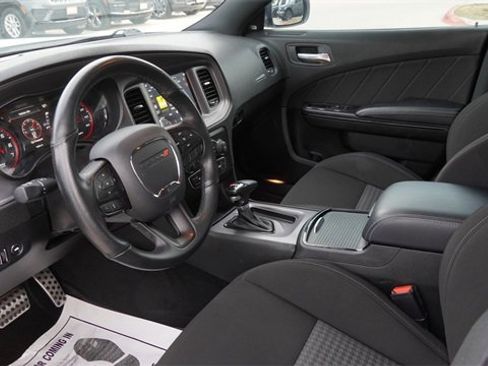 Used 2023 Dodge Charger R/T w/ Blacktop Package image 18