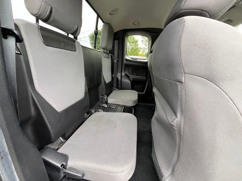Used 2022 Toyota Tacoma SR w/ SR Convenience Package RWD image 24