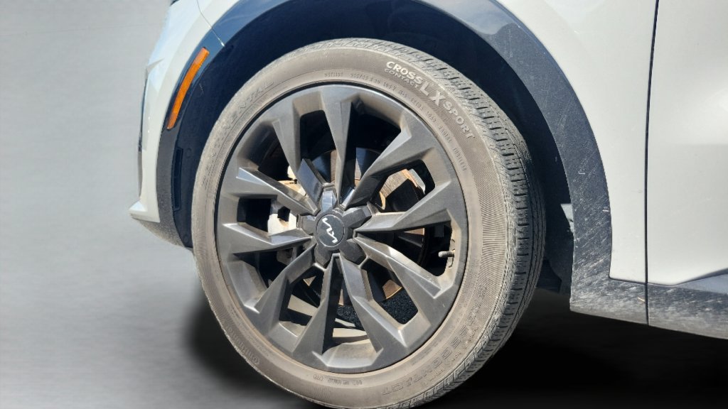 Used 2023 Kia Sorento SX FWD image 2