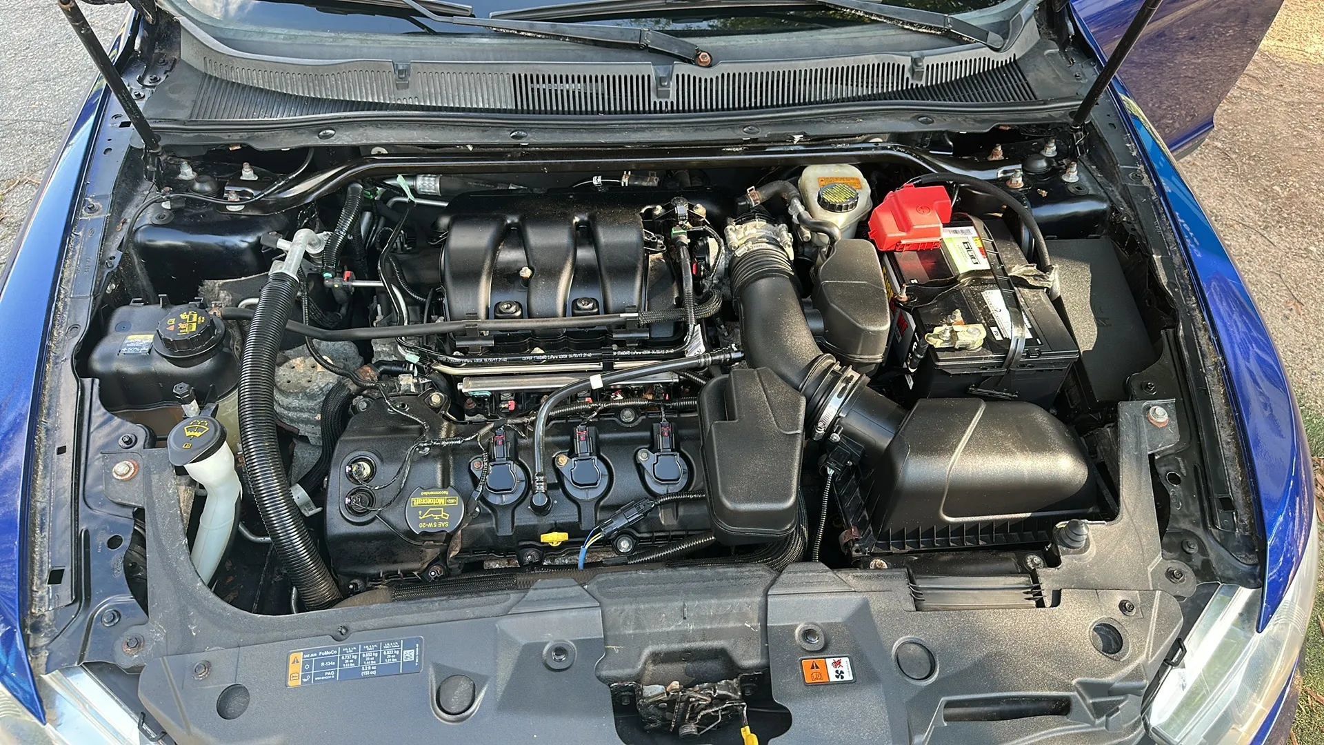 Used 2014 Ford Taurus Limited FWD image 21