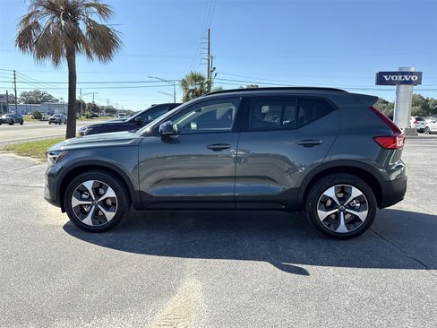 New 2026 Volvo XC40 B5 Plus w/ Protection Package Premier image 2