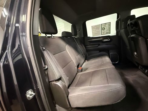 Used 2023 Chevrolet Silverado 1500 LT image 14