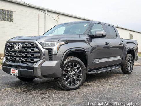 Used 2023 Toyota Tundra Platinum AWD/4WD image 2