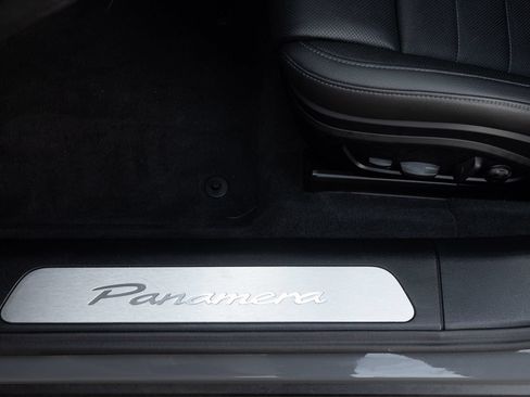 Certified 2025 Porsche Panamera image 22