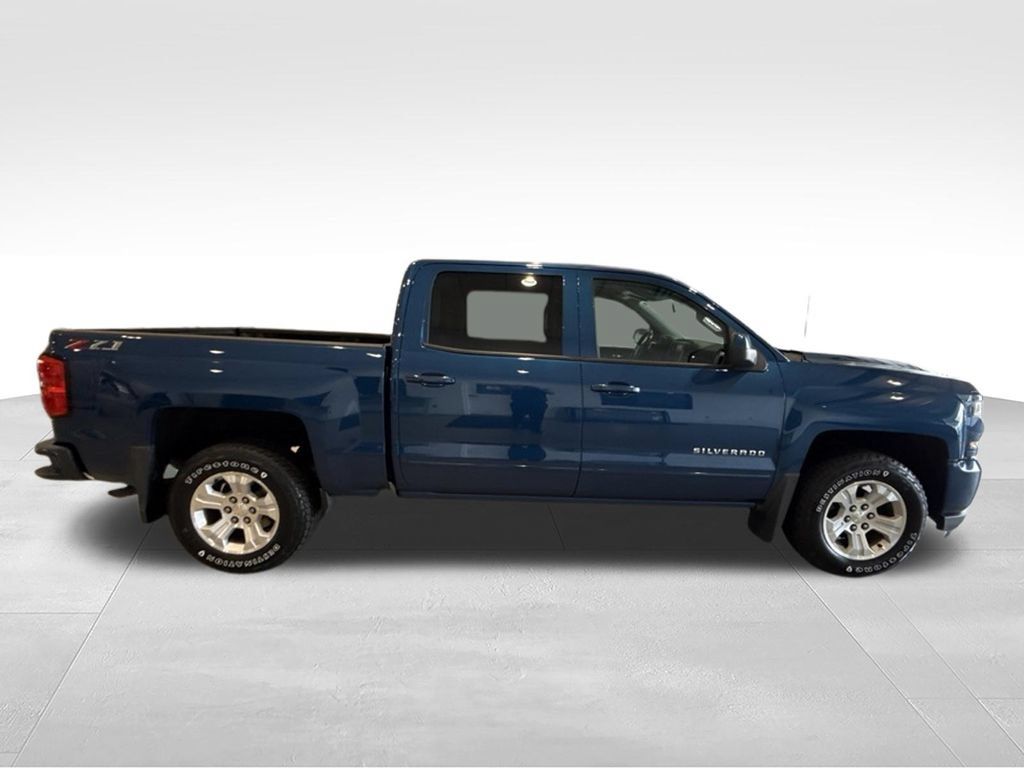 Used 2018 Chevrolet Silverado 1500 LT w/ All Star Edition AWD/4WD image 8