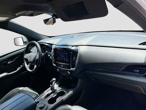 Used 2022 Chevrolet Traverse RS image 31
