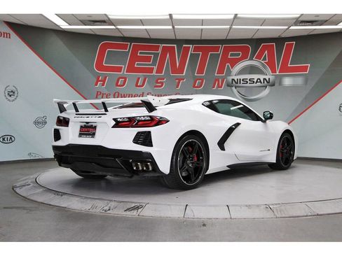 Used 2023 Chevrolet Corvette Stingray Preferred Cpe w/ Z51 Performance Package RWD image 4