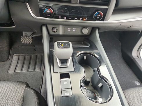 New 2026 Nissan Rogue SV image 25