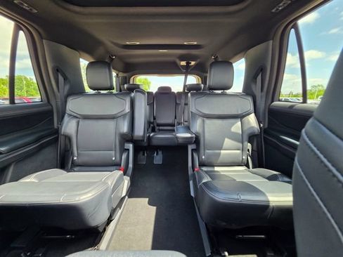 Certified 2025 Ford Expedition Max Platinum w/ Stealth Appearance Package AWD/4WD image 39