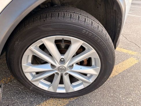 Used 2017 Nissan Rogue Sport S w/ S Appearance Package image 29