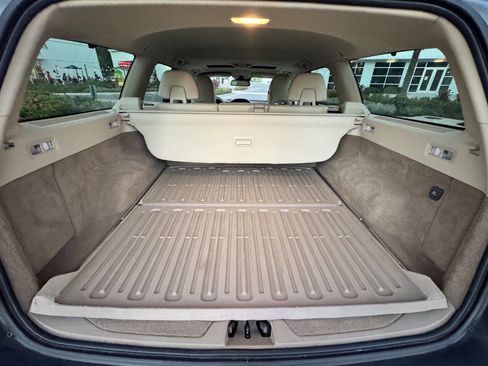 Used 2013 Volvo XC70 3.2 image 19