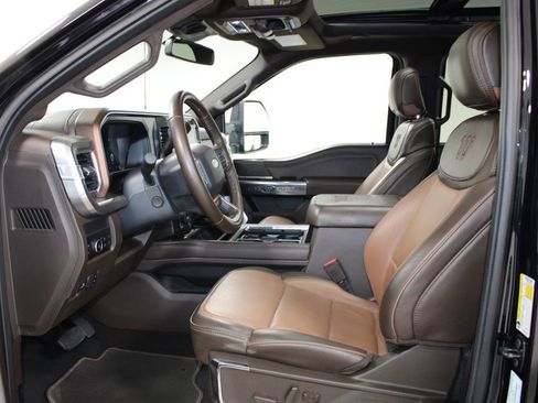 Used 2025 Ford F350 King Ranch w/ FX4 Off-Road Package AWD/4WD image 23