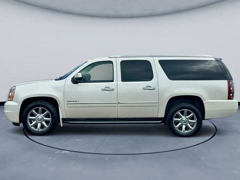 Used 2012 GMC Yukon XL Denali AWD/4WD image 3