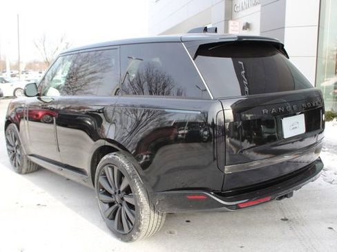 New 2026 Land Rover Range Rover SV image 10