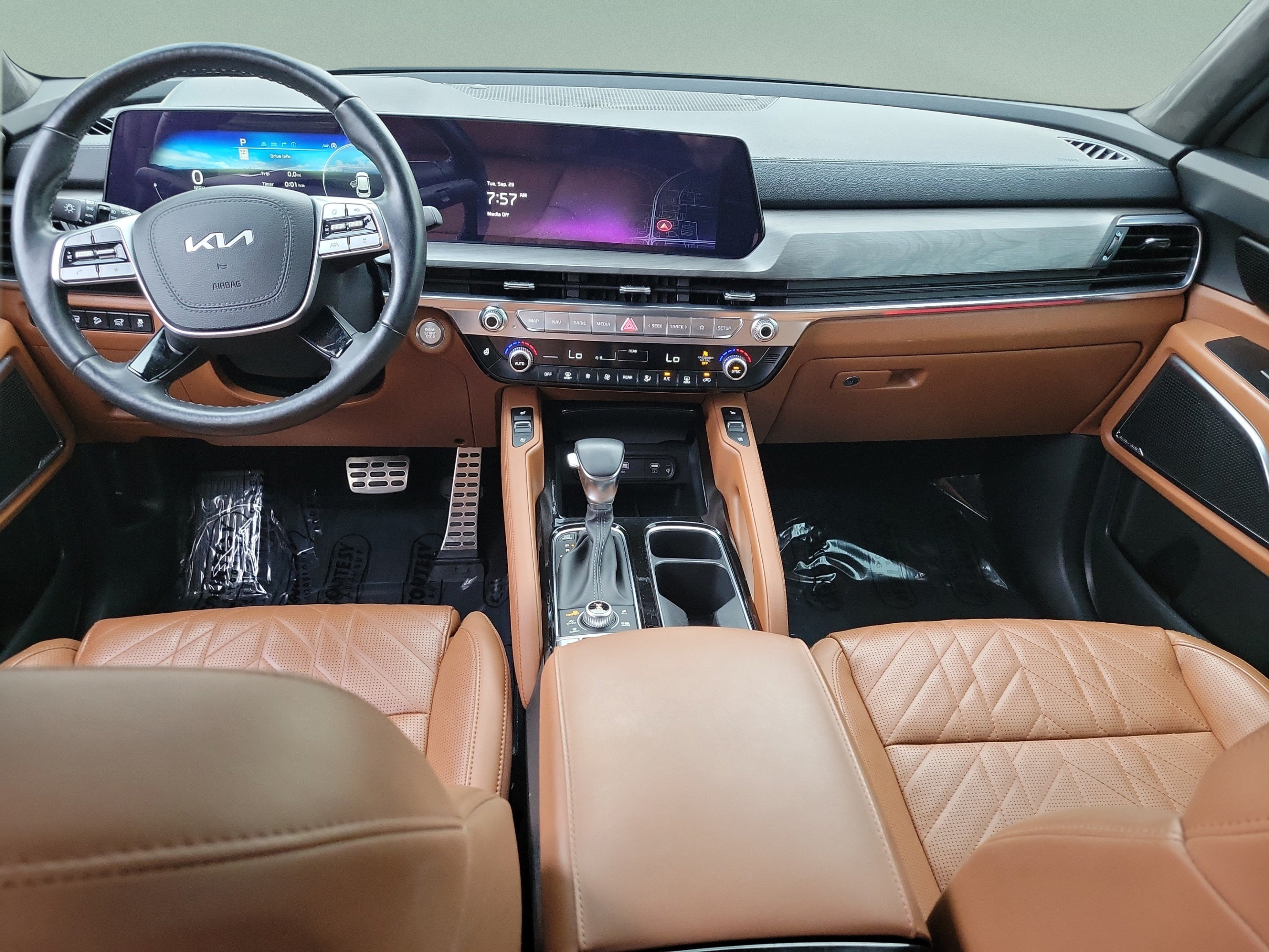 Certified 2024 Kia Telluride SX Prestige X-Line AWD/4WD image 8