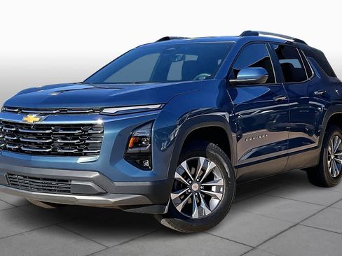 Certified 2025 Chevrolet Equinox LT w/ Convenience Package II image 3