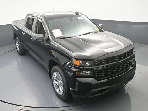 Used 2020 Chevrolet Silverado 1500 Custom w/ Custom Value Package image 48