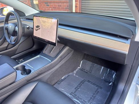 Used 2021 Tesla Model 3 Standard Range Plus RWD image 14