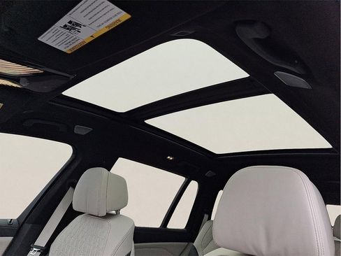 Used 2024 BMW ALPINA XB7 image 15