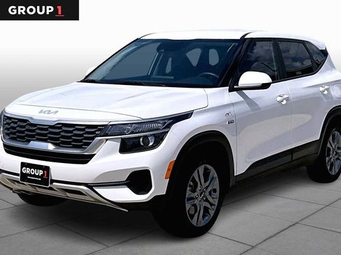 Used 2023 Kia Seltos LX image 1