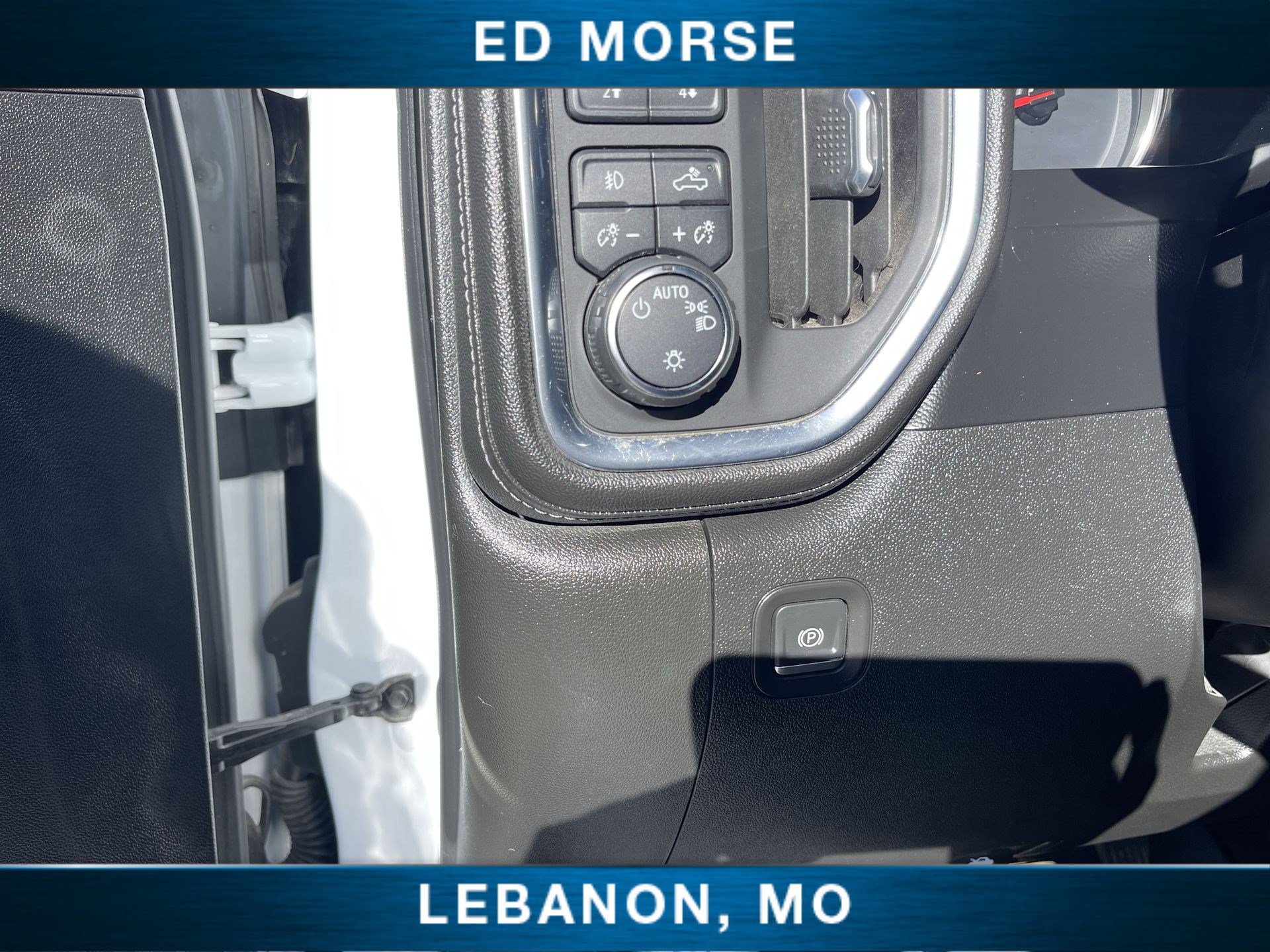 Certified 2021 Chevrolet Silverado 1500 LT Trail Boss AWD/4WD image 17