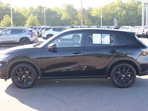 Used 2024 Honda HR-V Sport image 4