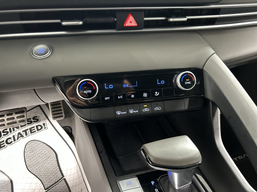 Used 2025 Hyundai Elantra Sport FWD image 16