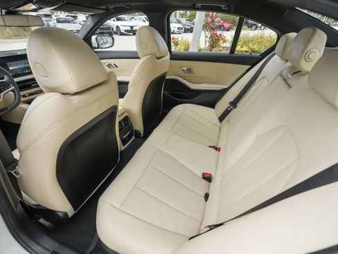 Used 2025 BMW 330i Sedan image 35