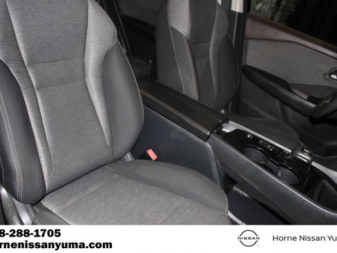 Used 2021 Nissan Rogue S FWD image 6