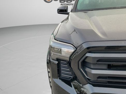 Used 2024 Toyota Tacoma SR5 w/ SR5 Upgrade Package image 20