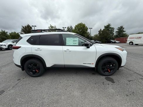 New 2026 Nissan Rogue SV image 4