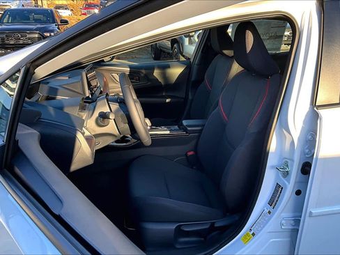 New 2026 Toyota Prius Plug-In Hybrid image 9