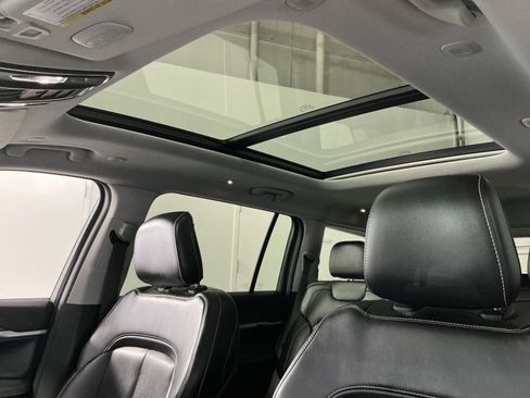 Used 2021 Jeep Grand Cherokee L Limited image 31