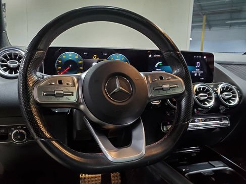 Used 2021 Mercedes-Benz GLA 250 image 29