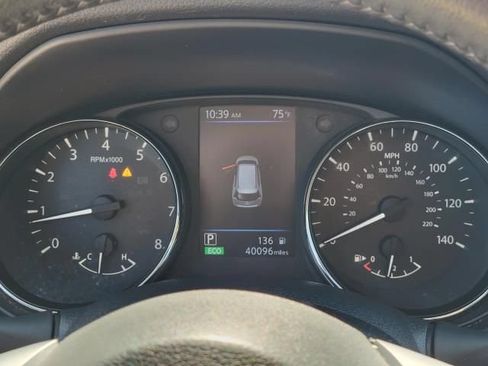 Used 2019 Nissan Rogue SV AWD/4WD image 25