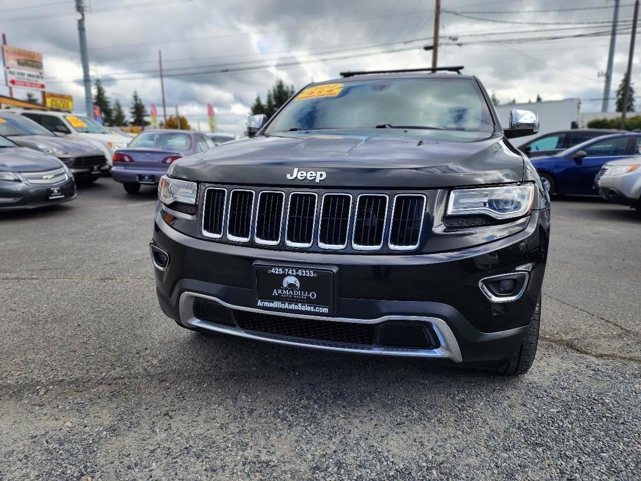 Used 2014 Jeep Grand Cherokee Limited w/ Luxury Group II AWD/4WD image 2